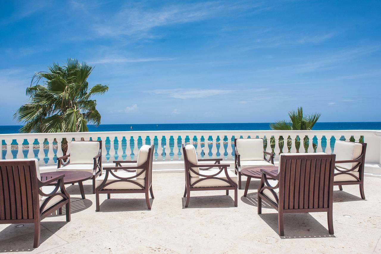 Palmyra Luxury Beach Condos Montego Bay Exterior foto