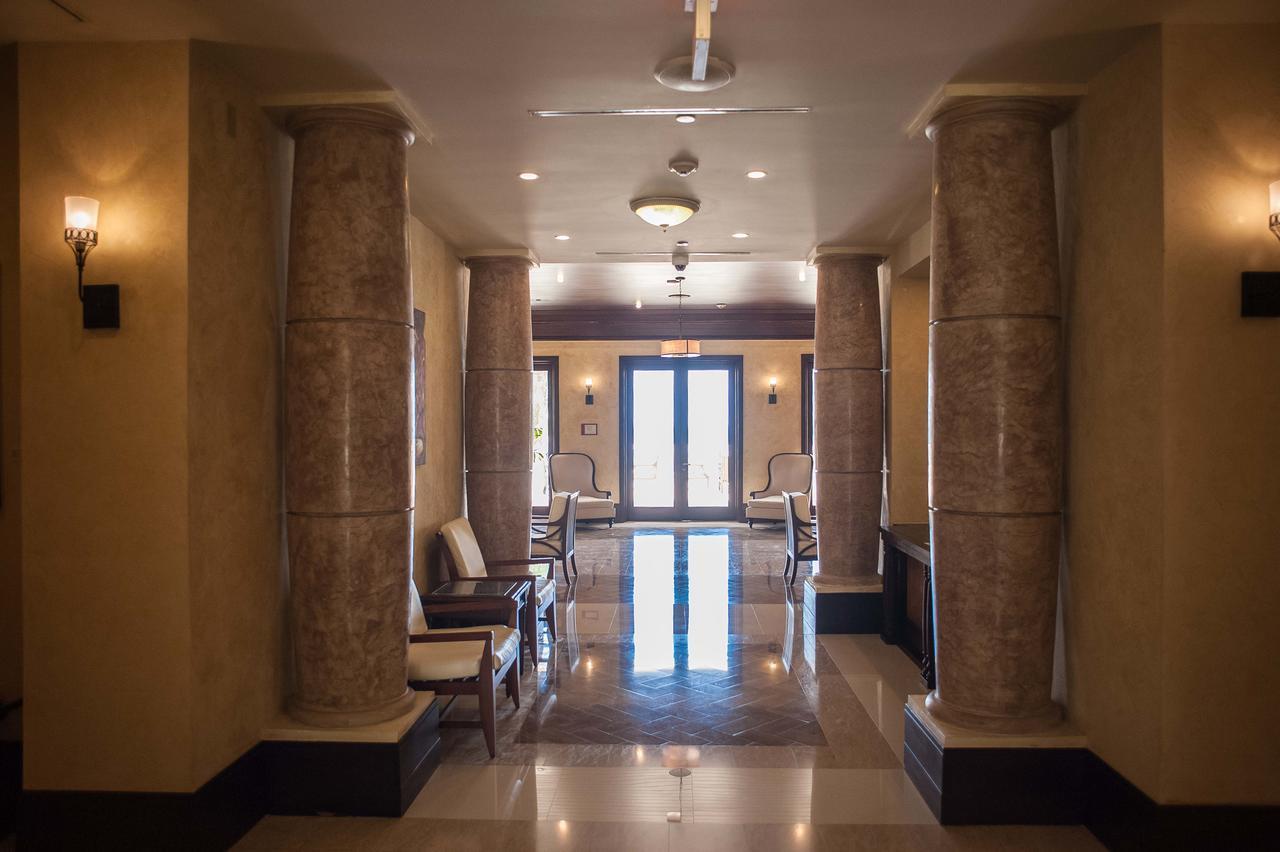 Palmyra Luxury Beach Condos Montego Bay Exterior foto