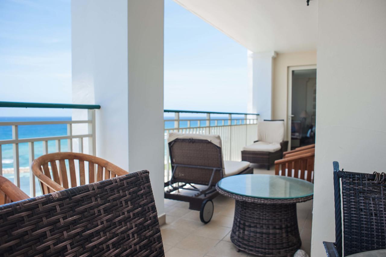 Palmyra Luxury Beach Condos Montego Bay Exterior foto