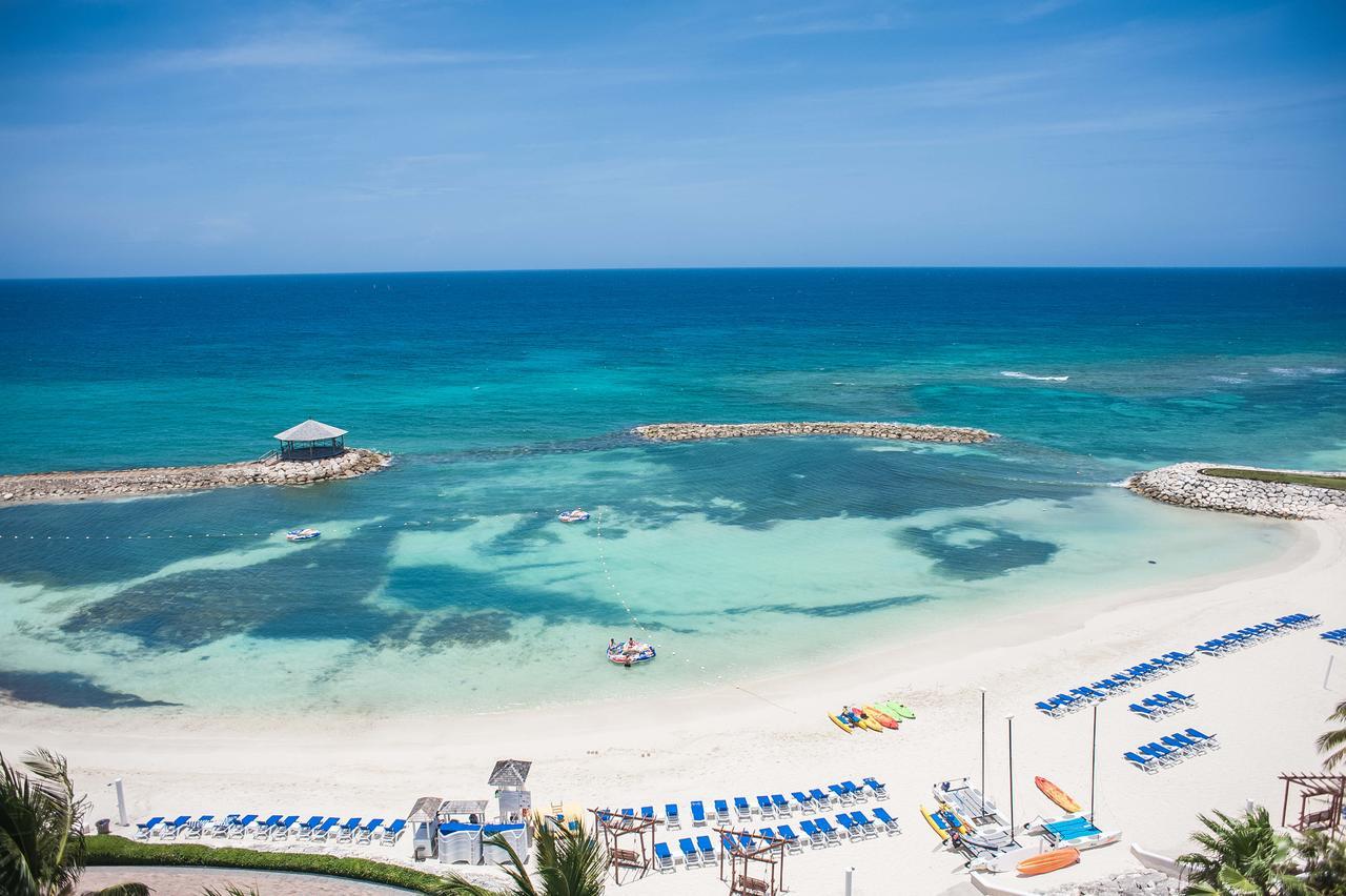 Palmyra Luxury Beach Condos Montego Bay Exterior foto